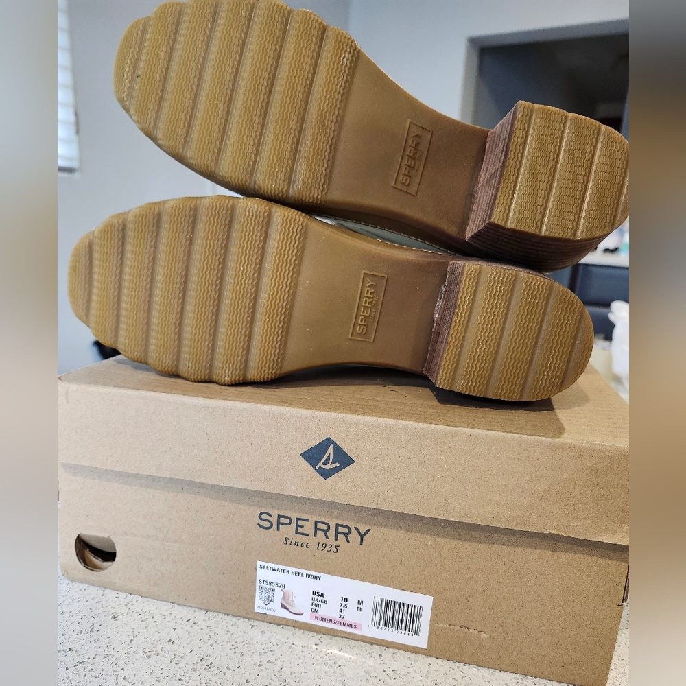 NWT - Womens Sperry Tan Cream Suede / Rubber Winter Boots Size 10 - Picture 11 of 12